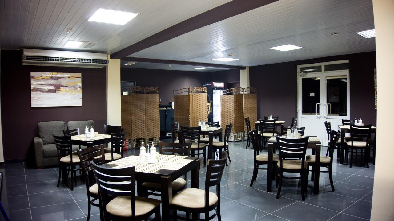 M Suites Hotel Акра Екстериор снимка